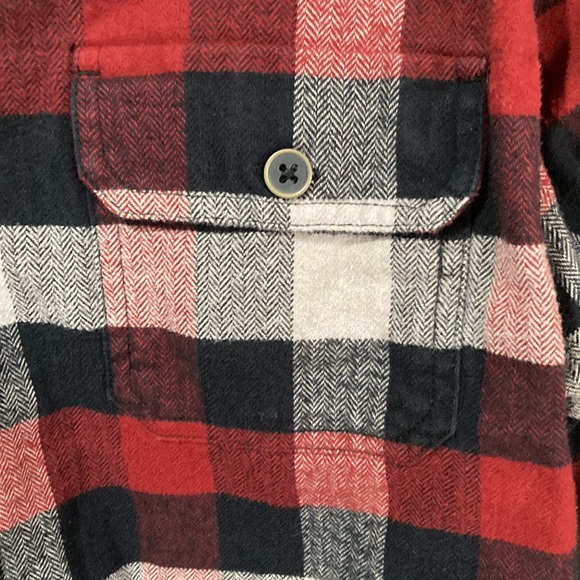 Mens 100% cotton Black&Red PLAID LS Button- down SHIRT w/dual chest pockets Sz M - Picture 3 of 10